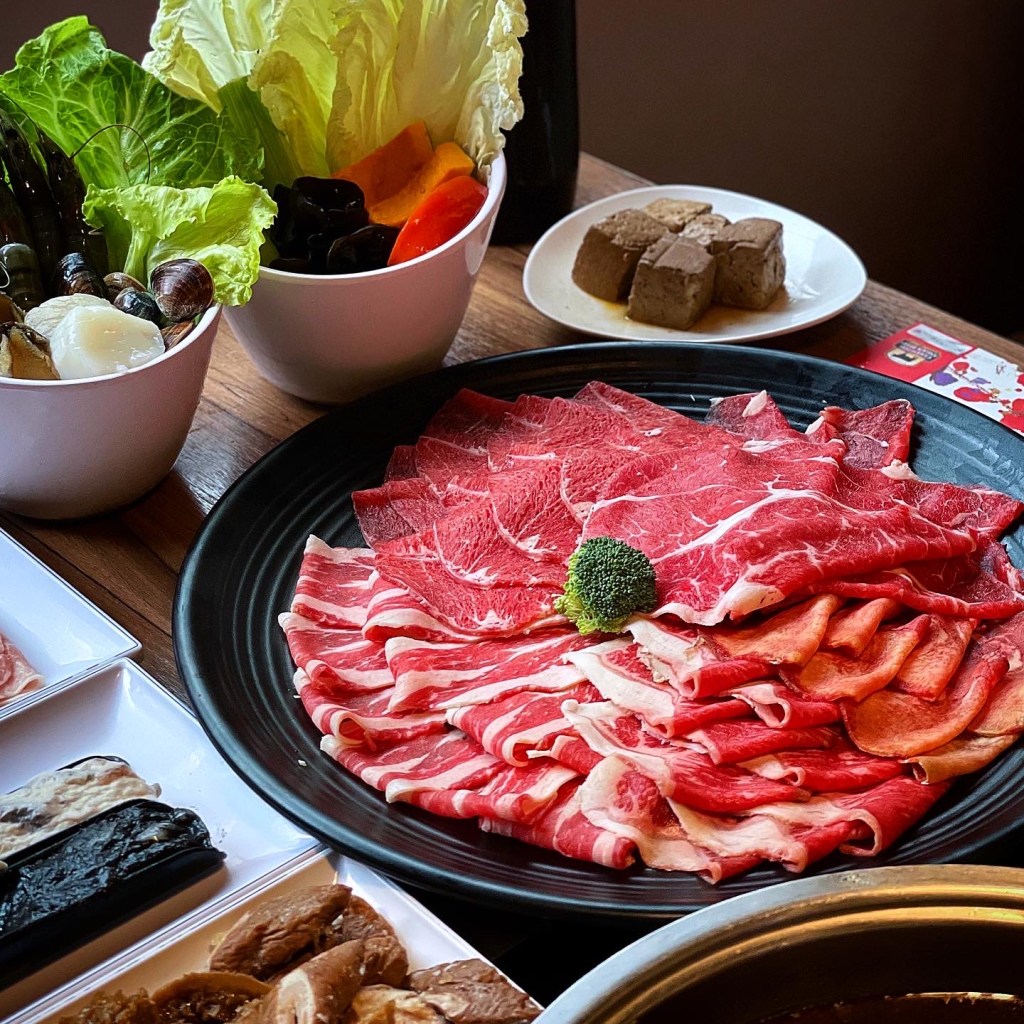 台北松江南京｜滿堂紅麻辣鴛鴦鍋｜老饕必吃老字號麻辣鍋｜台中台北和牛火鍋吃到飽推薦