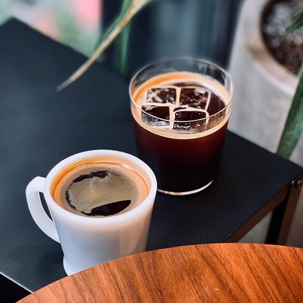 台北松江南京｜kikumo 菊も｜低調小巧街邊咖啡店