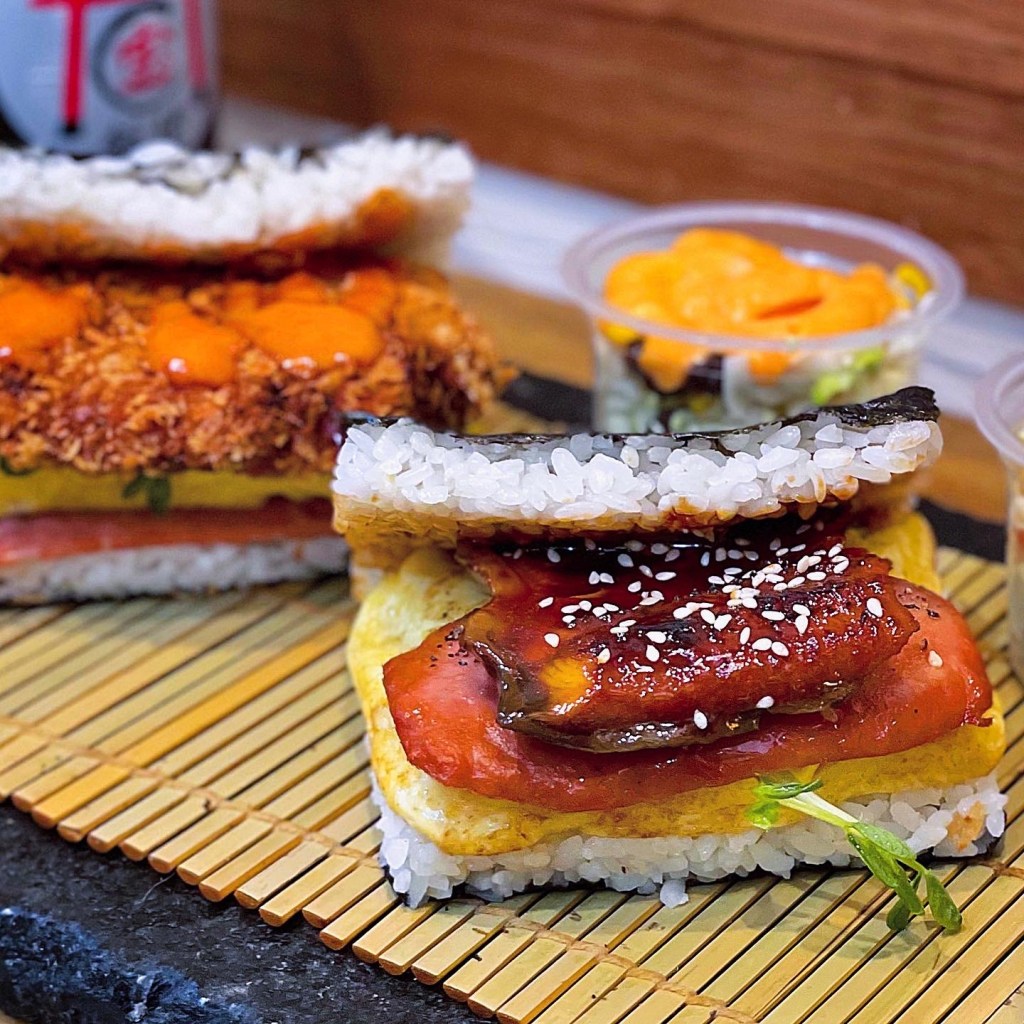 拎著走，帶著吃的散步美食推薦｜羅東日式沖繩飯糰｜素食版明太子、鰻魚口味