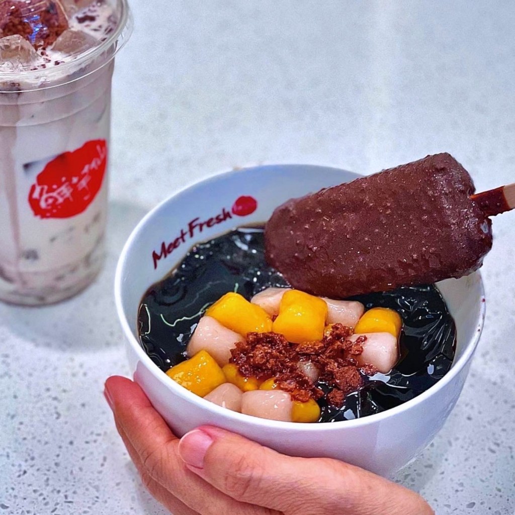 今夏超強聯名來啦！鮮芋仙×阿華田酷脆炫風｜ 芋頭巧克力雪糕 全台超商量販店販售中