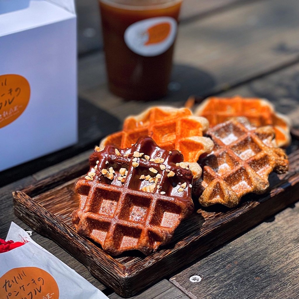 新店報報｜台北正夯的日系散步甜點 九州鬆餅瓦芙 榕錦時光生活園區美食推薦