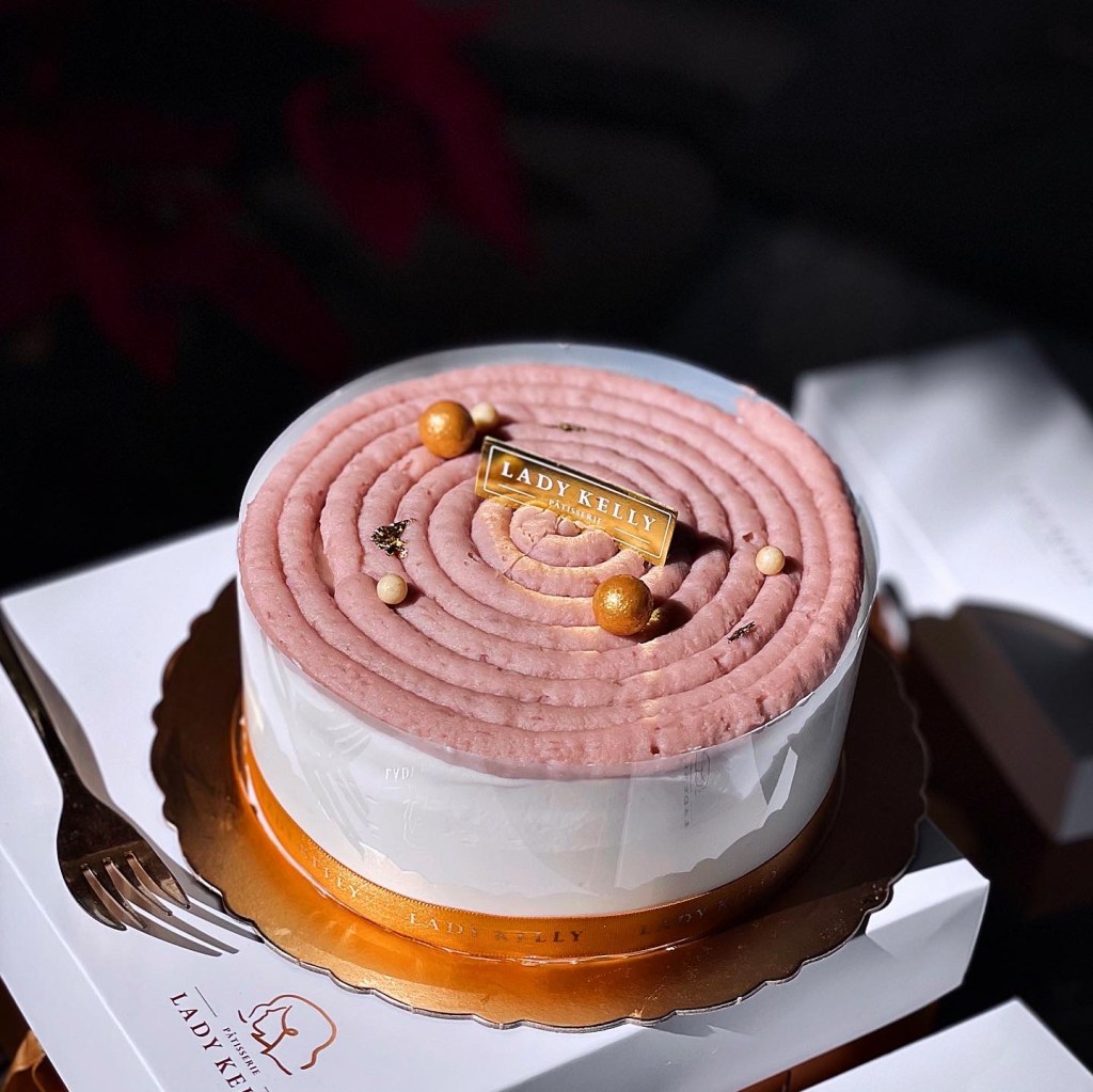 生日蛋糕首選 「LADY KELLY 凱莉小姐」芋頭鮮奶油蛋糕、黑絲綢巧克力蛋糕  全台宅配甜點推薦