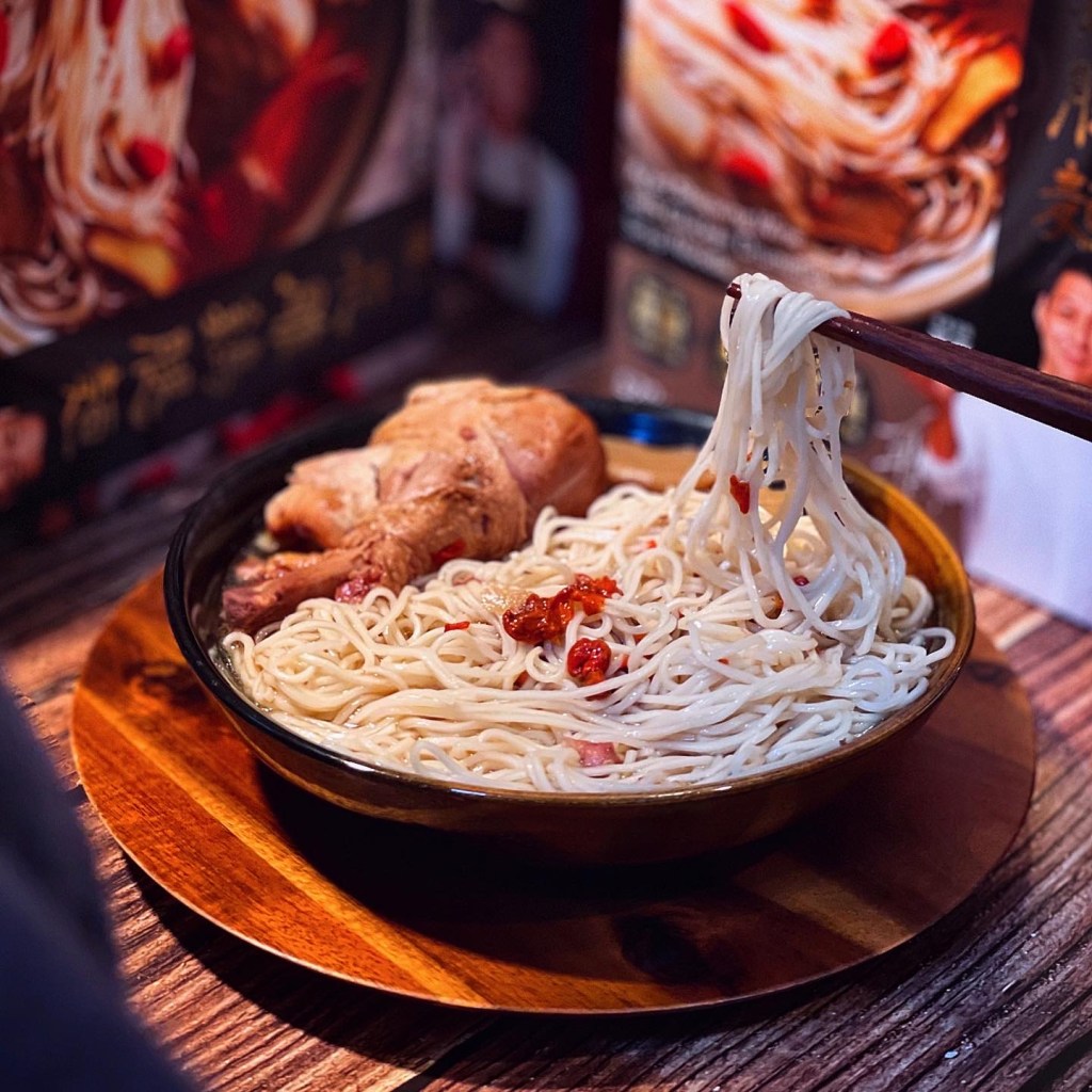 宅配美食 在家必備的常溫調理包【大拙匠人】職人精神打造的極上麵食  花雕雞腿麵、紅燒半筋半肉麵推薦
