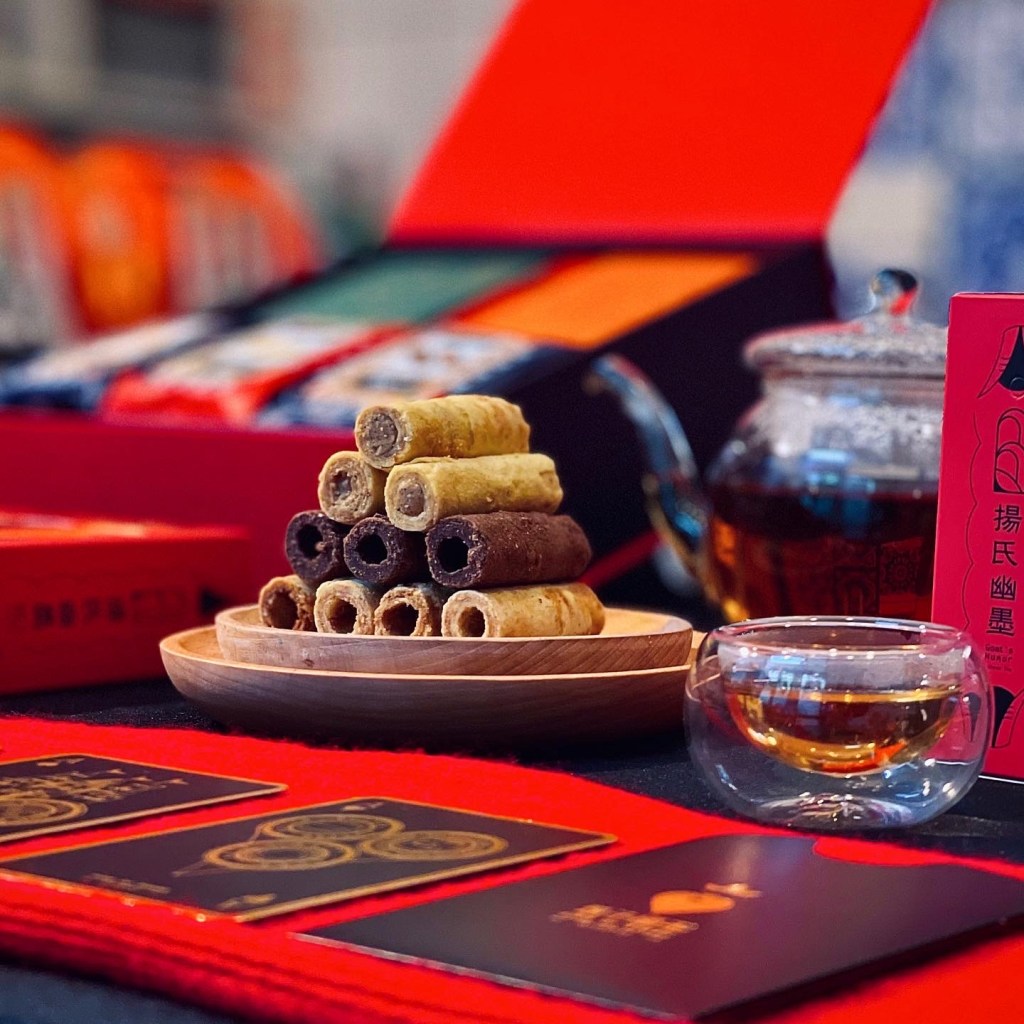 2023兔年限定禮盒推薦 【揚氏幽墨X鬍子國王】品牌聯名蛋捲茶包禮盒 年節送禮首選