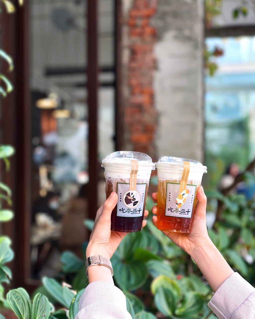 台中美食【吃茶三千】米其林茶凍限量上市 獨家專利現萃茶底＋醇厚奶蓋 紅磚老屋裡的台灣精品茶巡禮 北屯區下午茶景點推薦